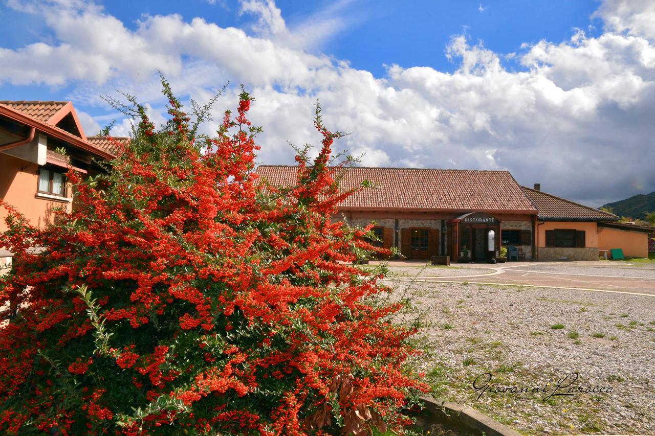 Hotel Pietrapanna Calvello Extérieur photo