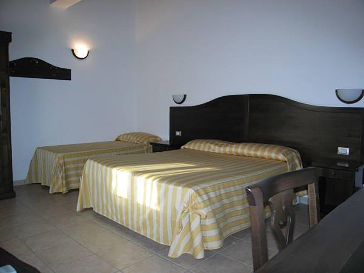 Hotel Pietrapanna Calvello Extérieur photo